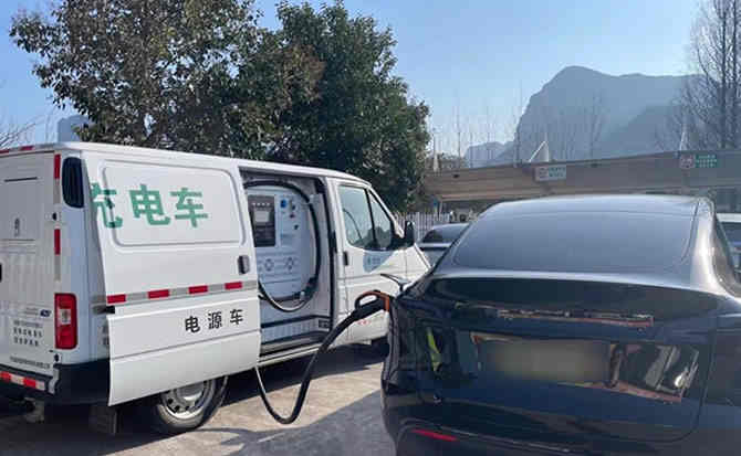 永善汽车搭电